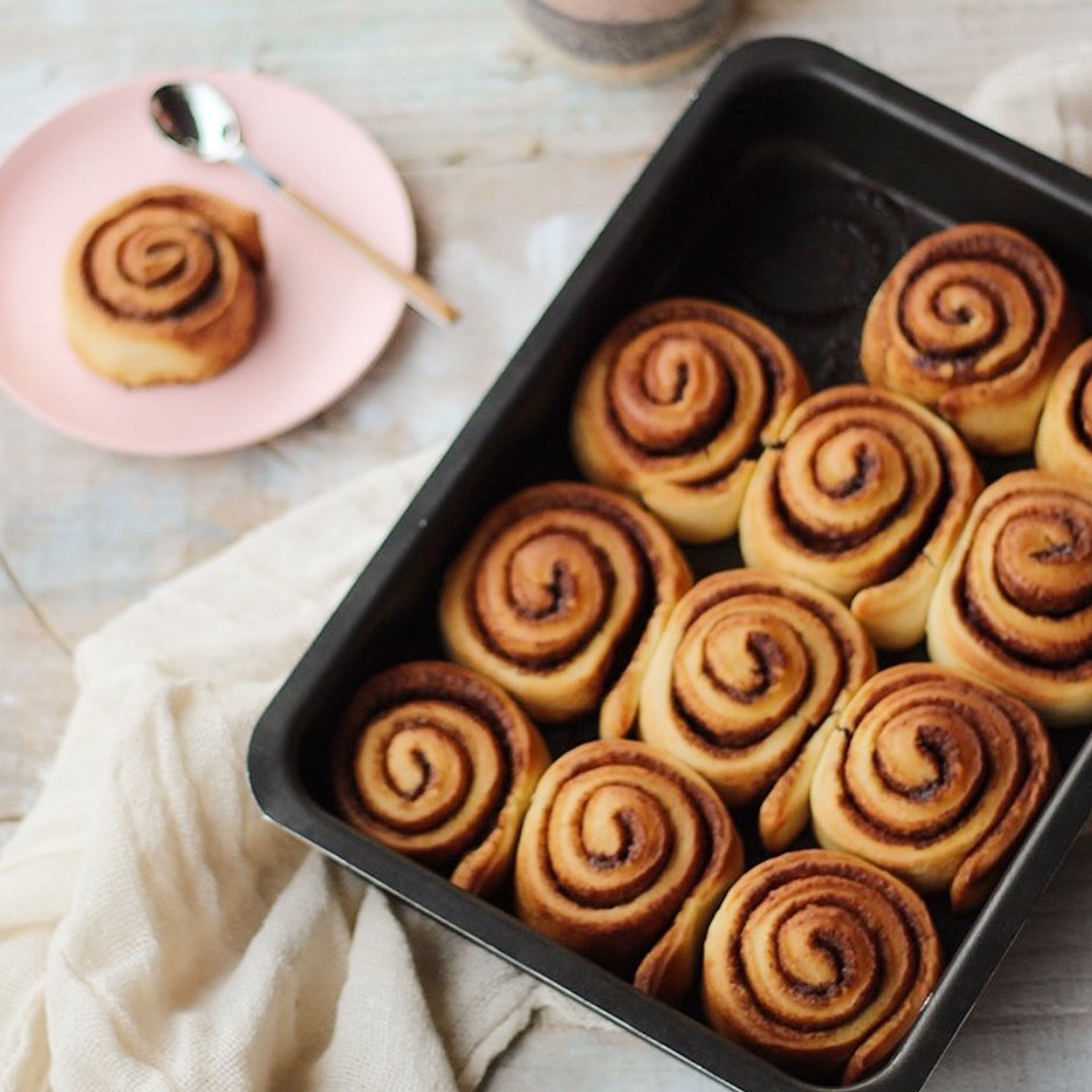 CINNAMON ROLLS, ROLINHOS DE CANELA